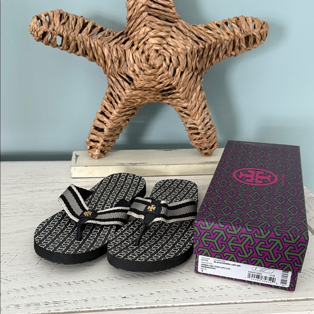Tory Burch Gemini Flip Flops in box, Size 9